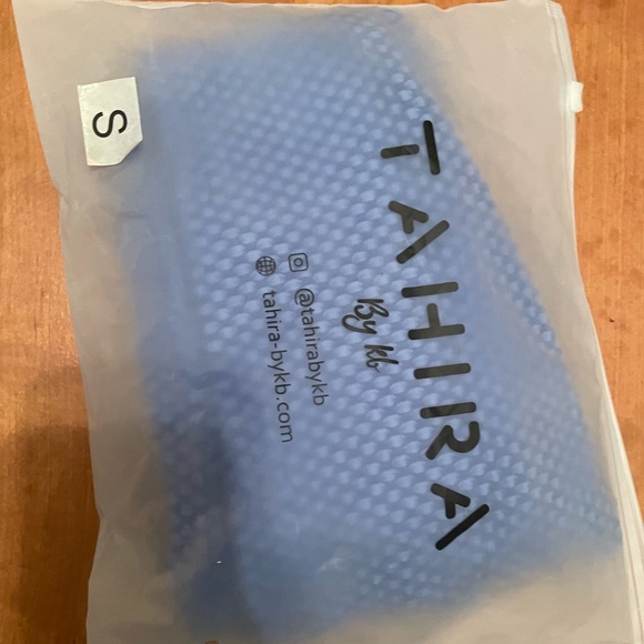 must have scrunch butt leggings S/M/L ask for availability this quality sold out - Picture 11 of 11